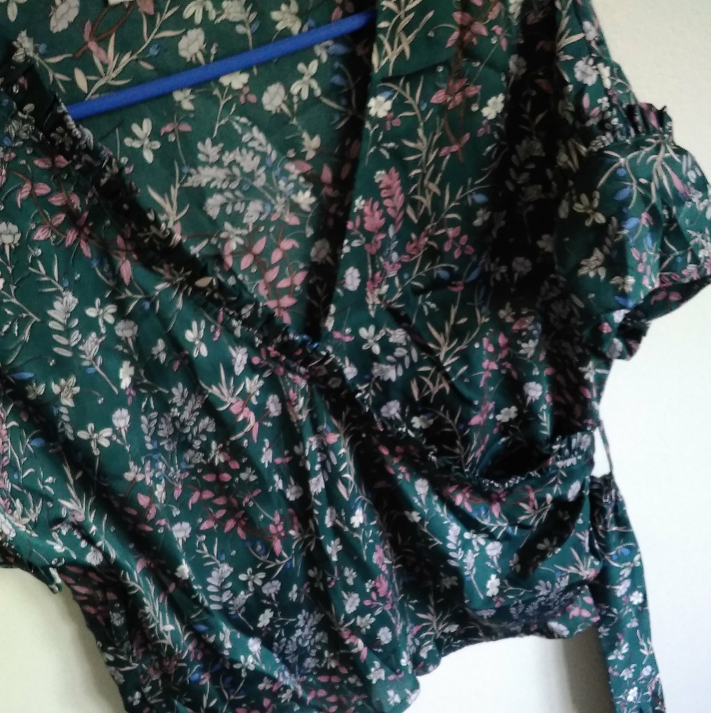 Floral blouse with side tie